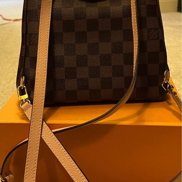 Louis Vuitton backpack - Picture 4 of 7